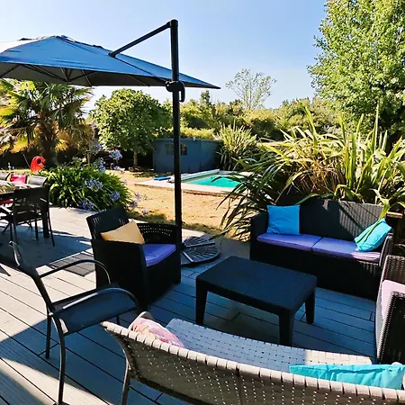 Dom wakacyjny Les Agapanthes D Elisabeth - Piscine