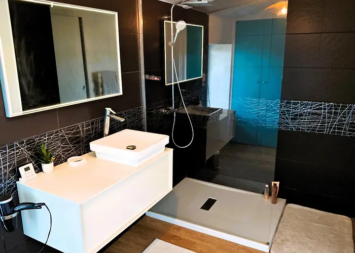 בית נופש Les Agapanthes D Elisabeth - Piscine Saint-Jean-dʼOrbetiers