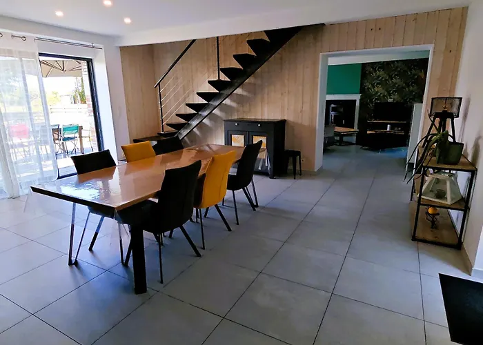 Les Agapanthes D Elisabeth - Piscine בית נופש Saint-Jean-dʼOrbetiers