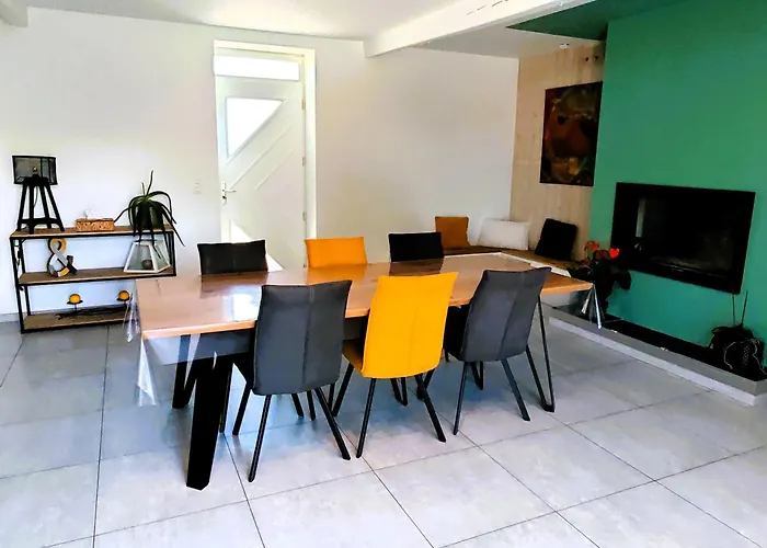 Les Agapanthes D Elisabeth - Piscine *