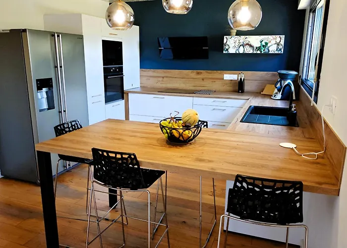 Les Agapanthes D Elisabeth - Piscine *